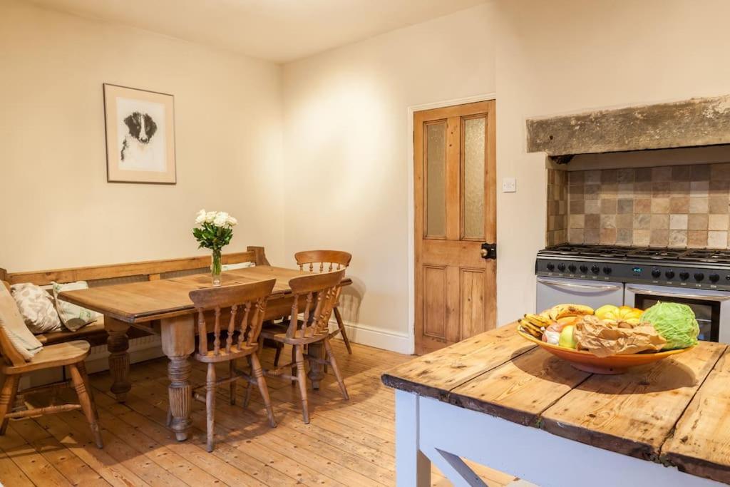 Number 29, A Grade Two Listed House In Masham Villa Exterior photo